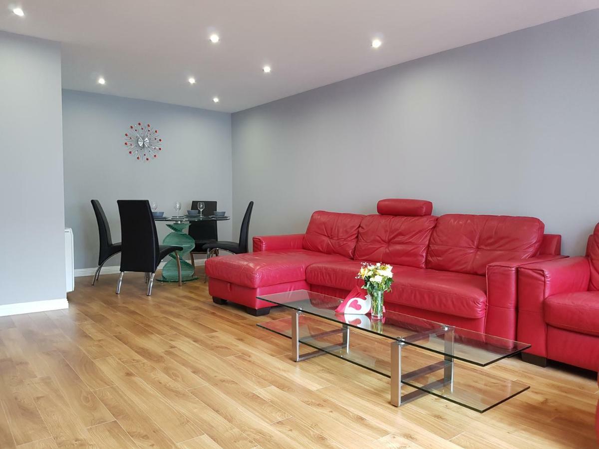 Glasgow'S Modern & Stylish 3 Bedroom Aparment ภายนอก รูปภาพ