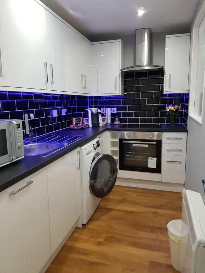 Glasgow'S Modern & Stylish 3 Bedroom Aparment ภายนอก รูปภาพ